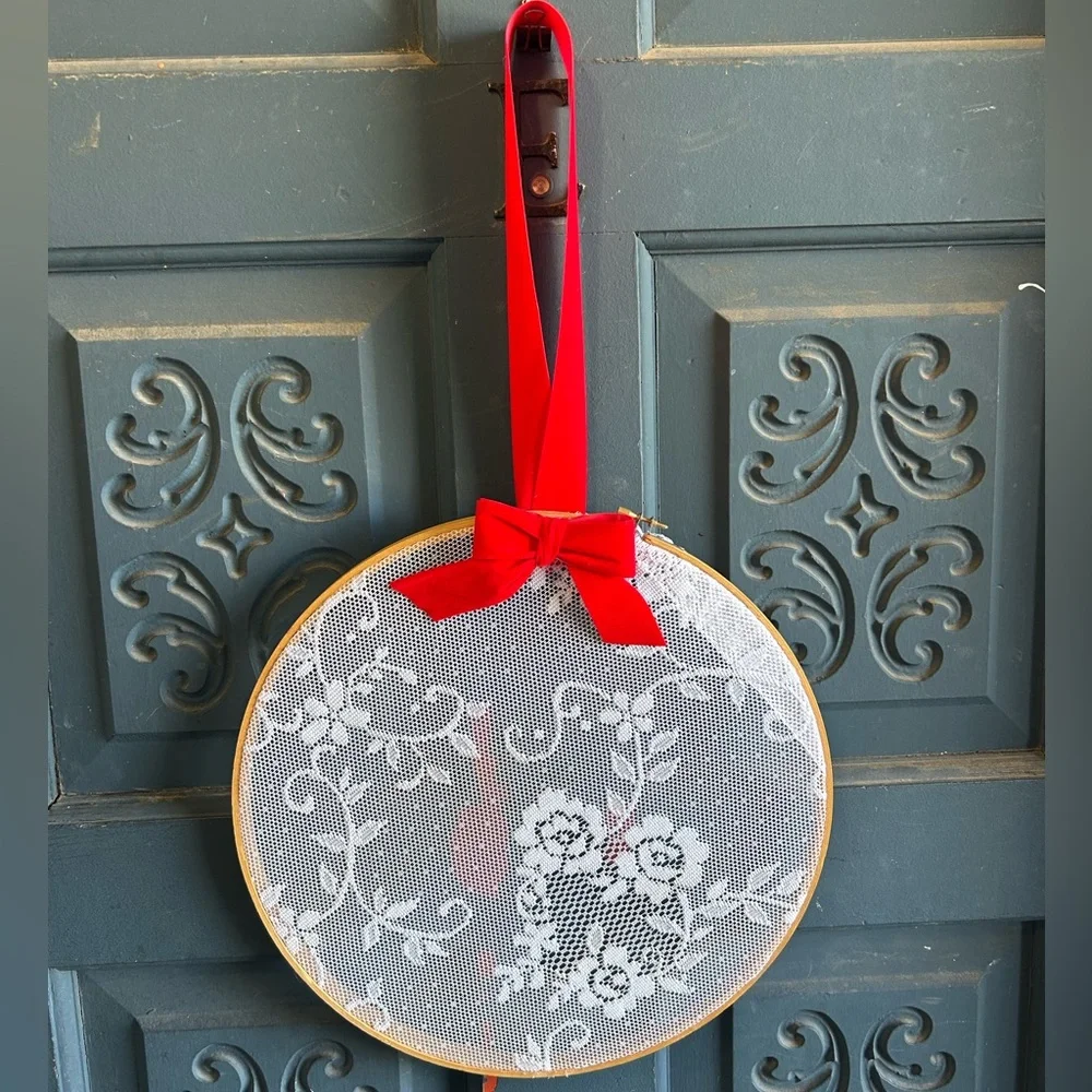 Holiday decor - Picture 1 of 2